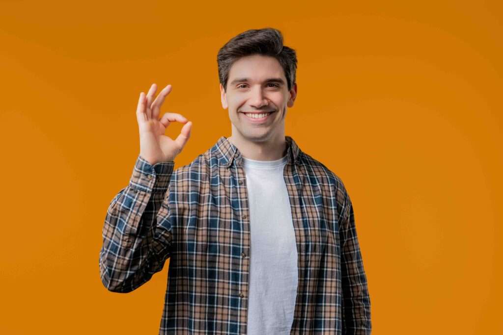Vidéaste freelance confiant